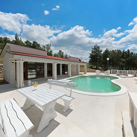 Croatica Villa